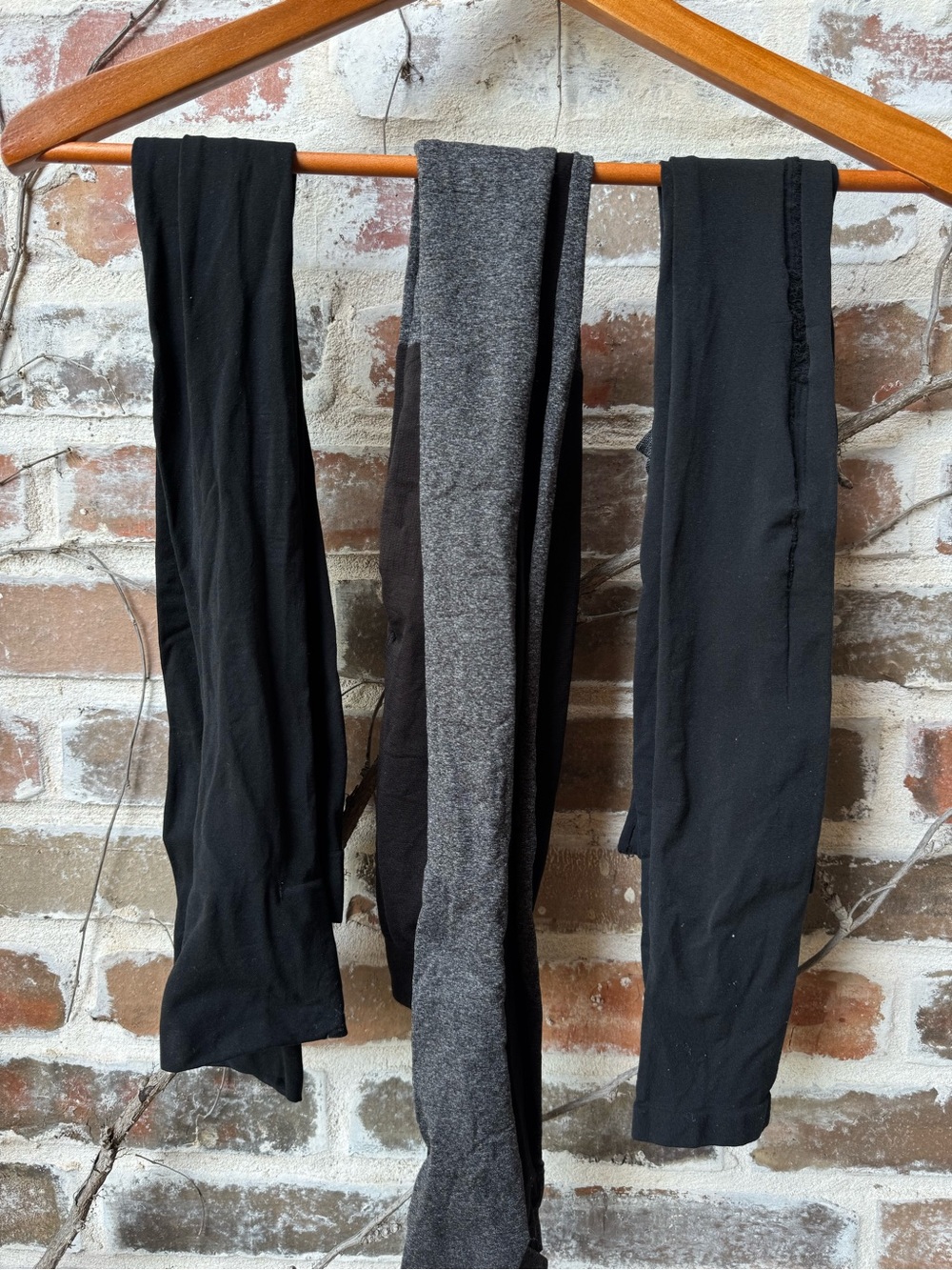 🌟 Boutique Style 3-Pack Leggings Set - Solid, Heather, & Distressed Grunge SZ XS